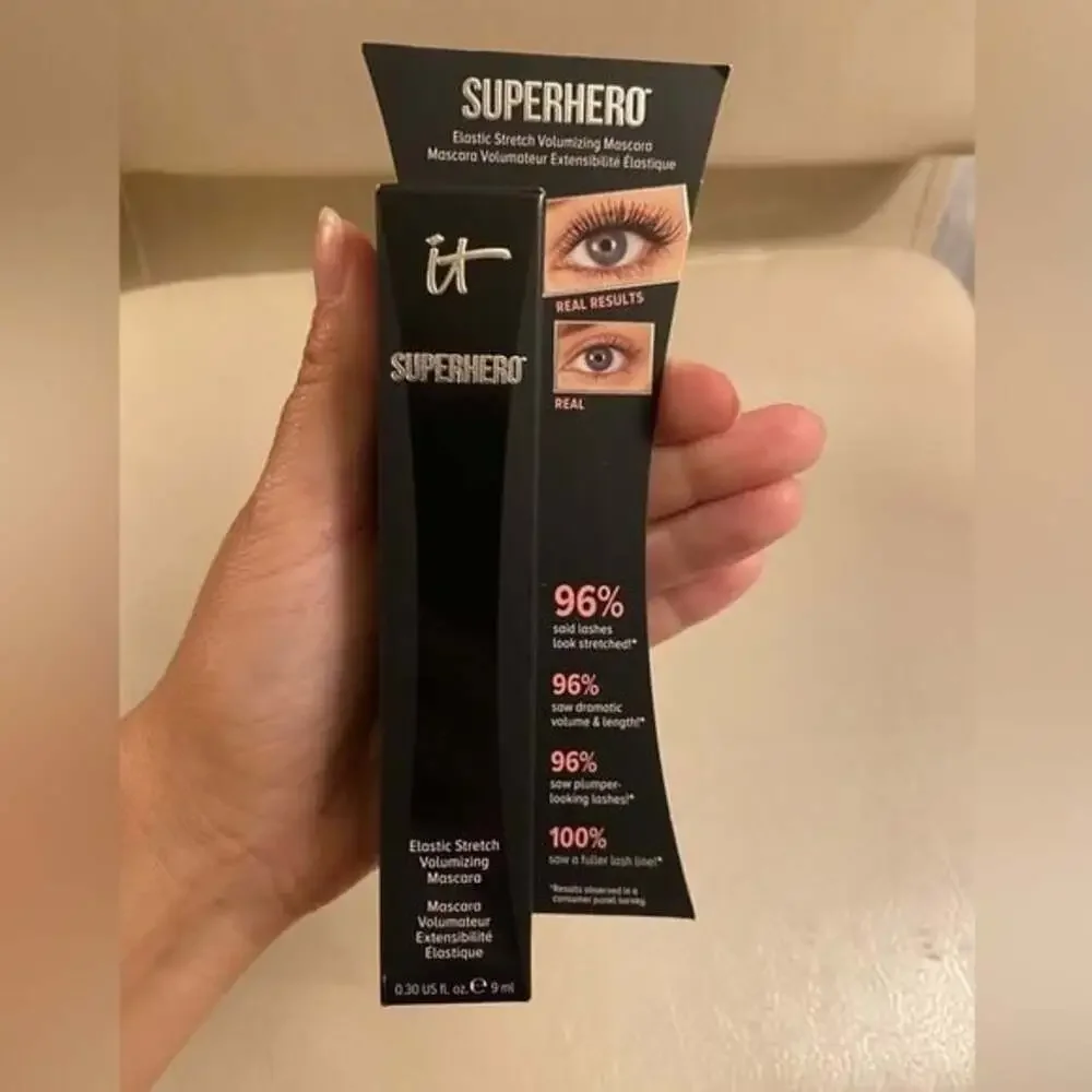 NWT IT Cosmetics Superhero Elastic Stretch Volumizing Lengthening Mascara Black